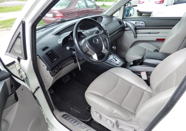 SsangYong Rodius cena 68900 przebieg: 59538, rok produkcji 2016 z Zdzieszowice małe 436